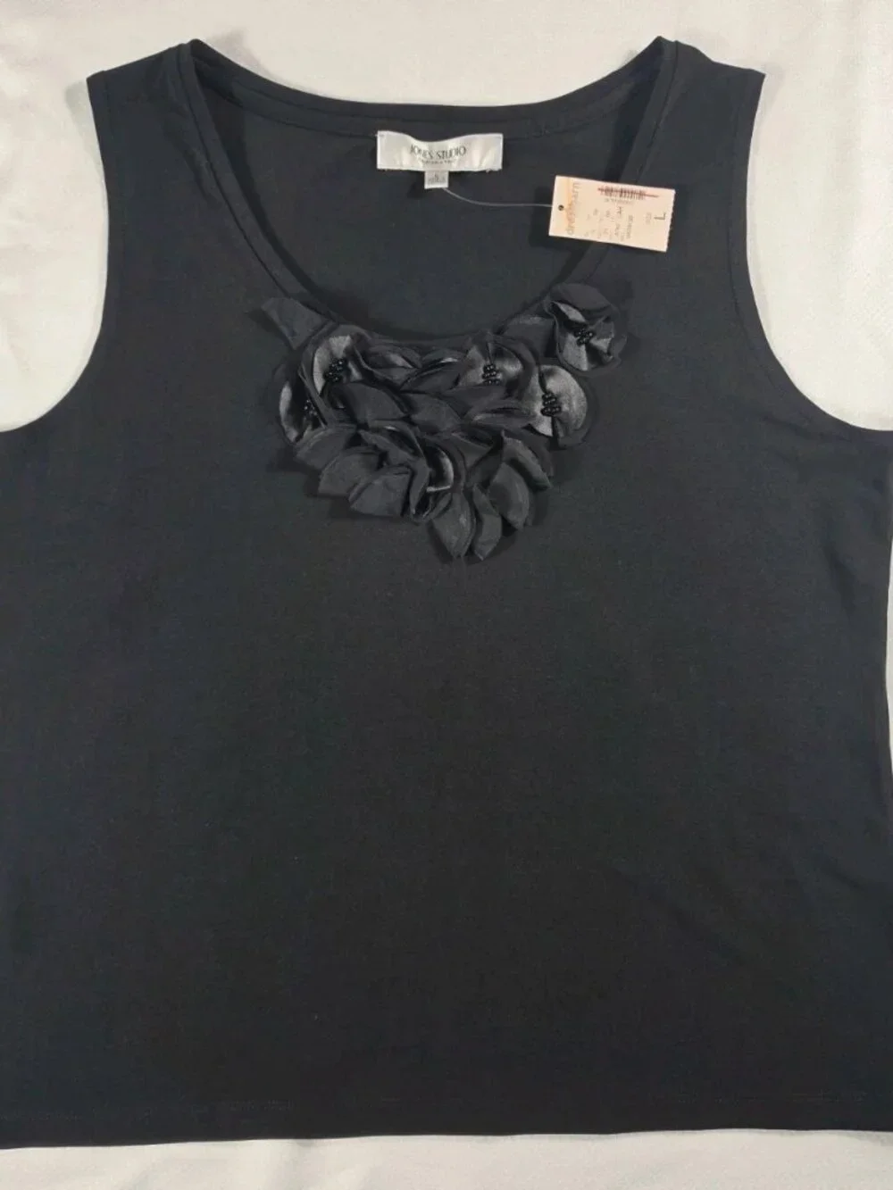 Jones Studio Separates Women L Black Sleeveless Tank Top Floral Accent NWT